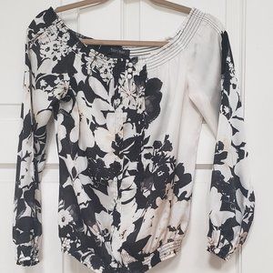 White house Black Market blouse XS